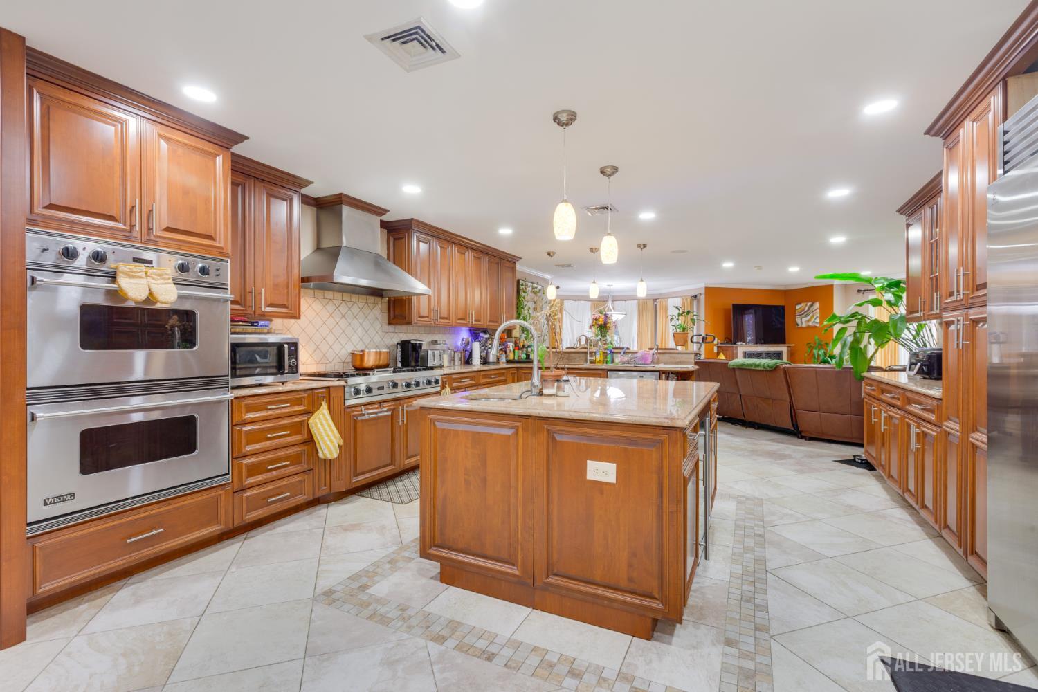 6 Milton Avenue, East Brunswick, NJ, 08816 image 25