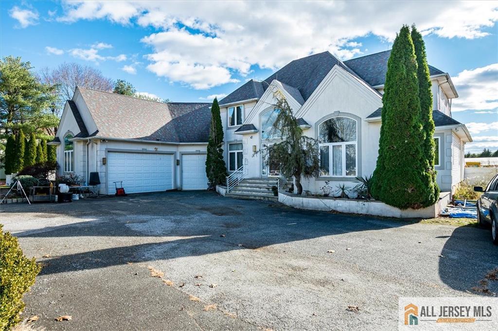 824 Windsor Perrineville Road Image 3