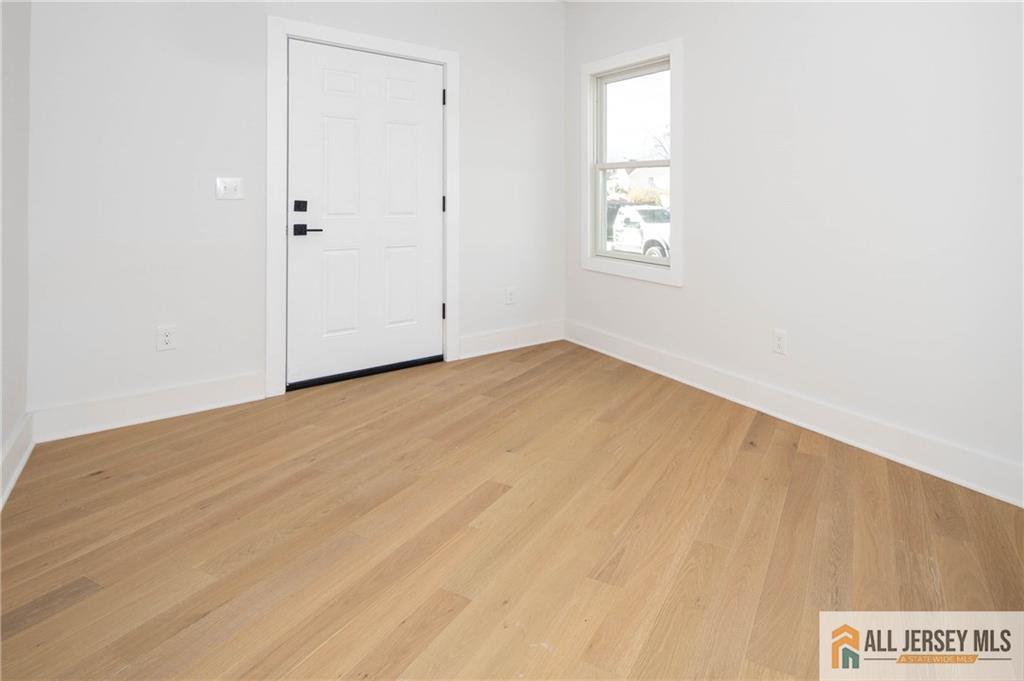 39 Lowell Street, Iselin, NJ, 08830 image 14