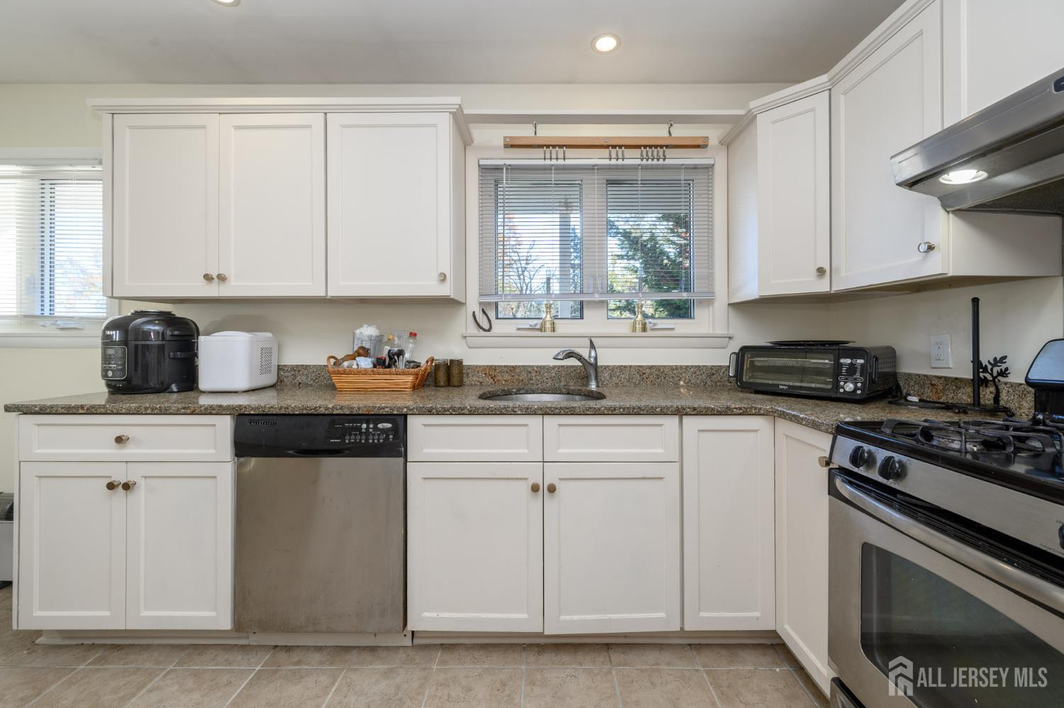 4 Hickory Hill Drive, Ewing, NJ, 08618 image 9