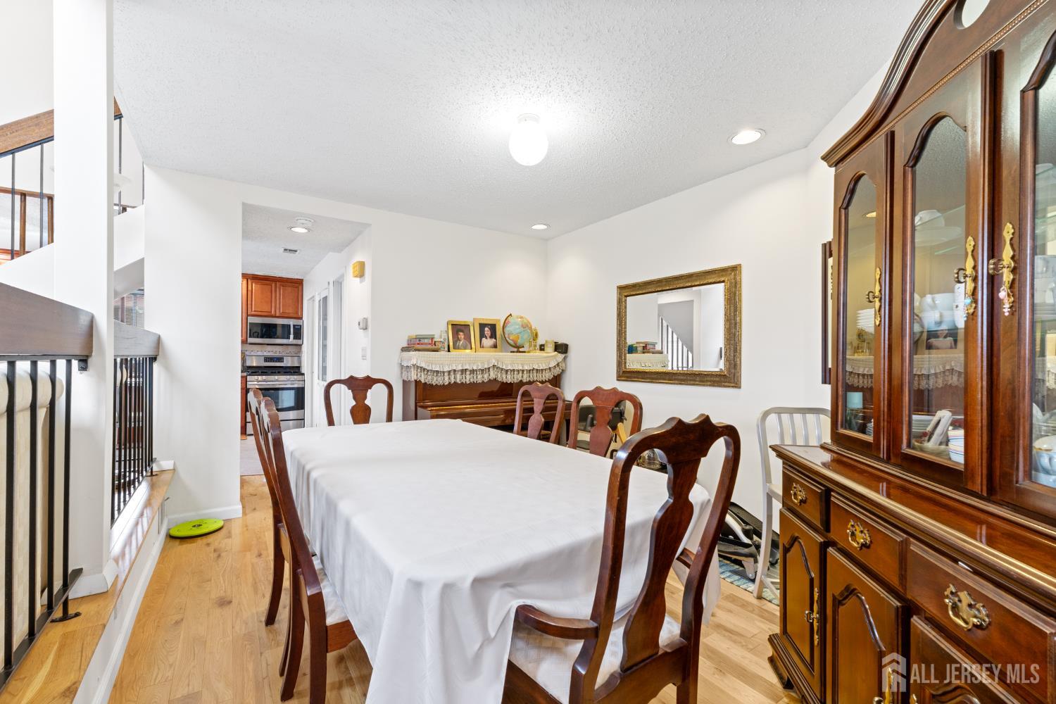 338 Westgate Drive, Edison, NJ, 08820 image 13