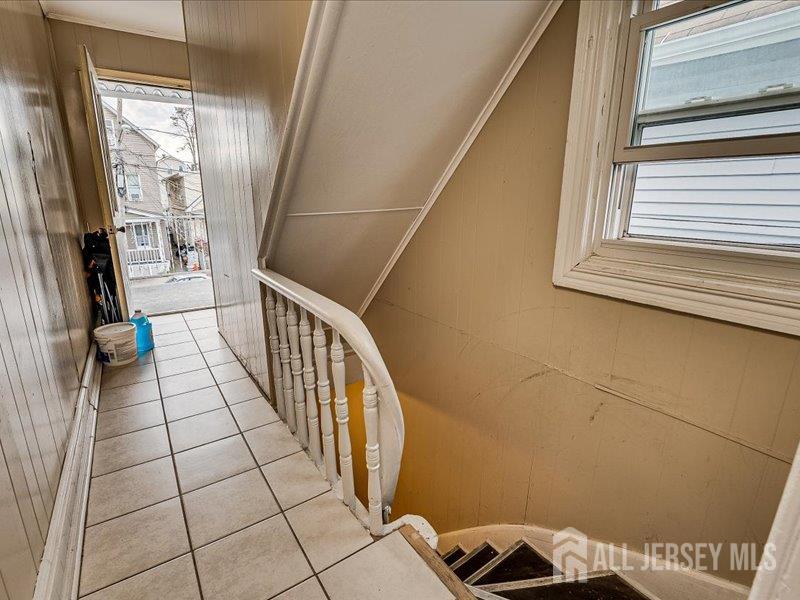 588 Charles Street Image 5