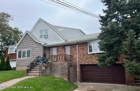 708 Hylan Boulevard Image 2