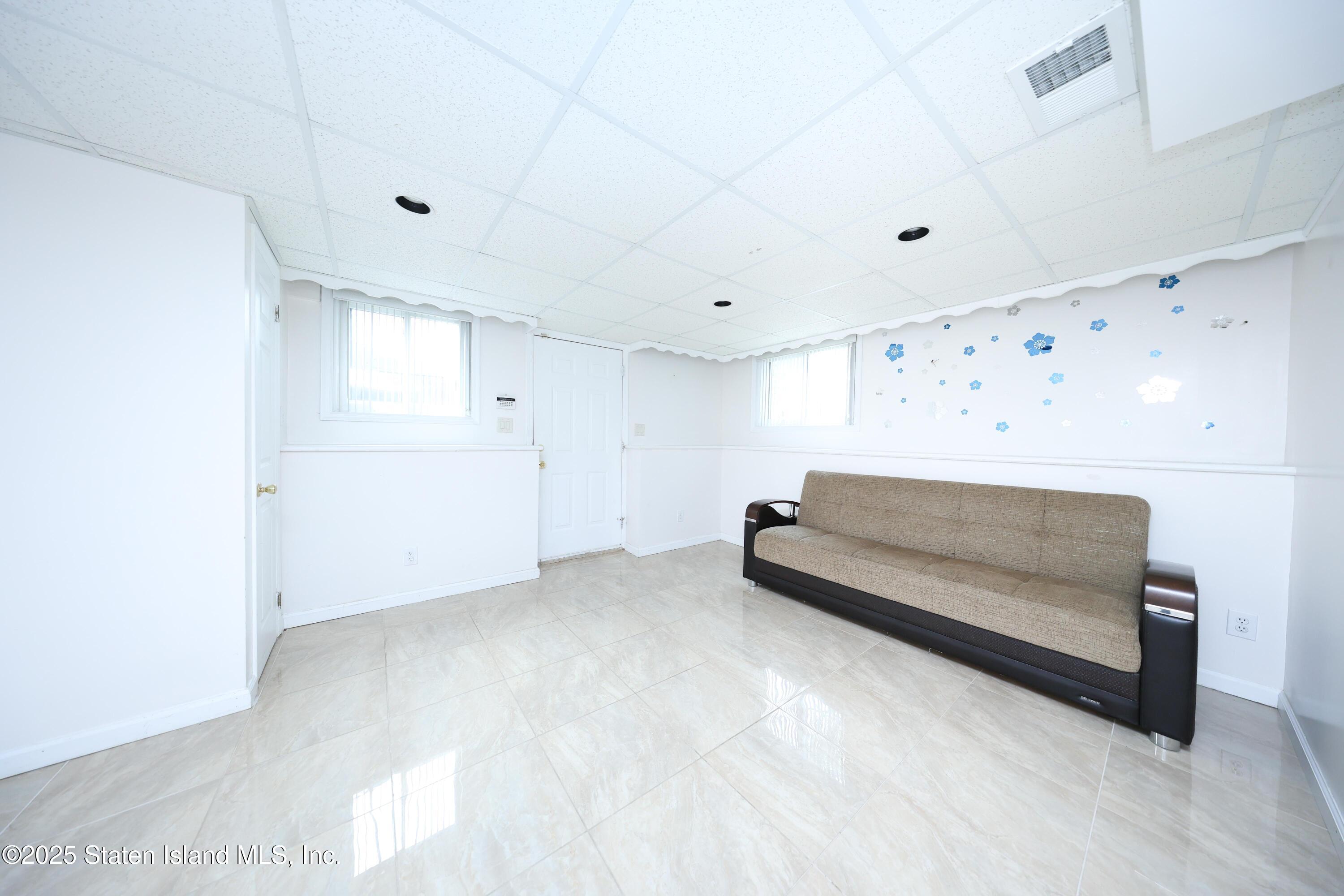 490 Collfield Avenue, Staten Island, NY, 10314 image 23