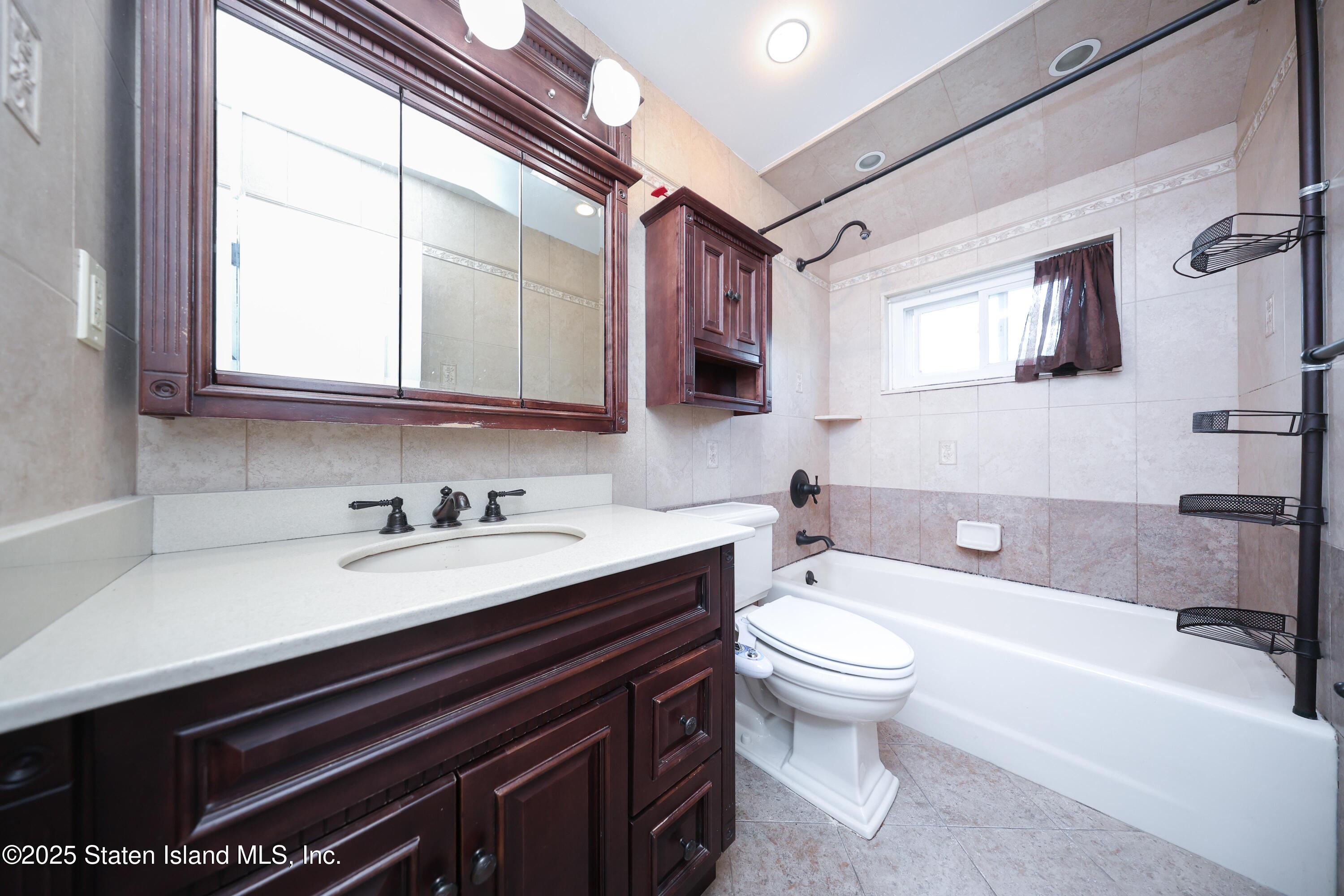 490 Collfield Avenue, Staten Island, NY, 10314 image 21