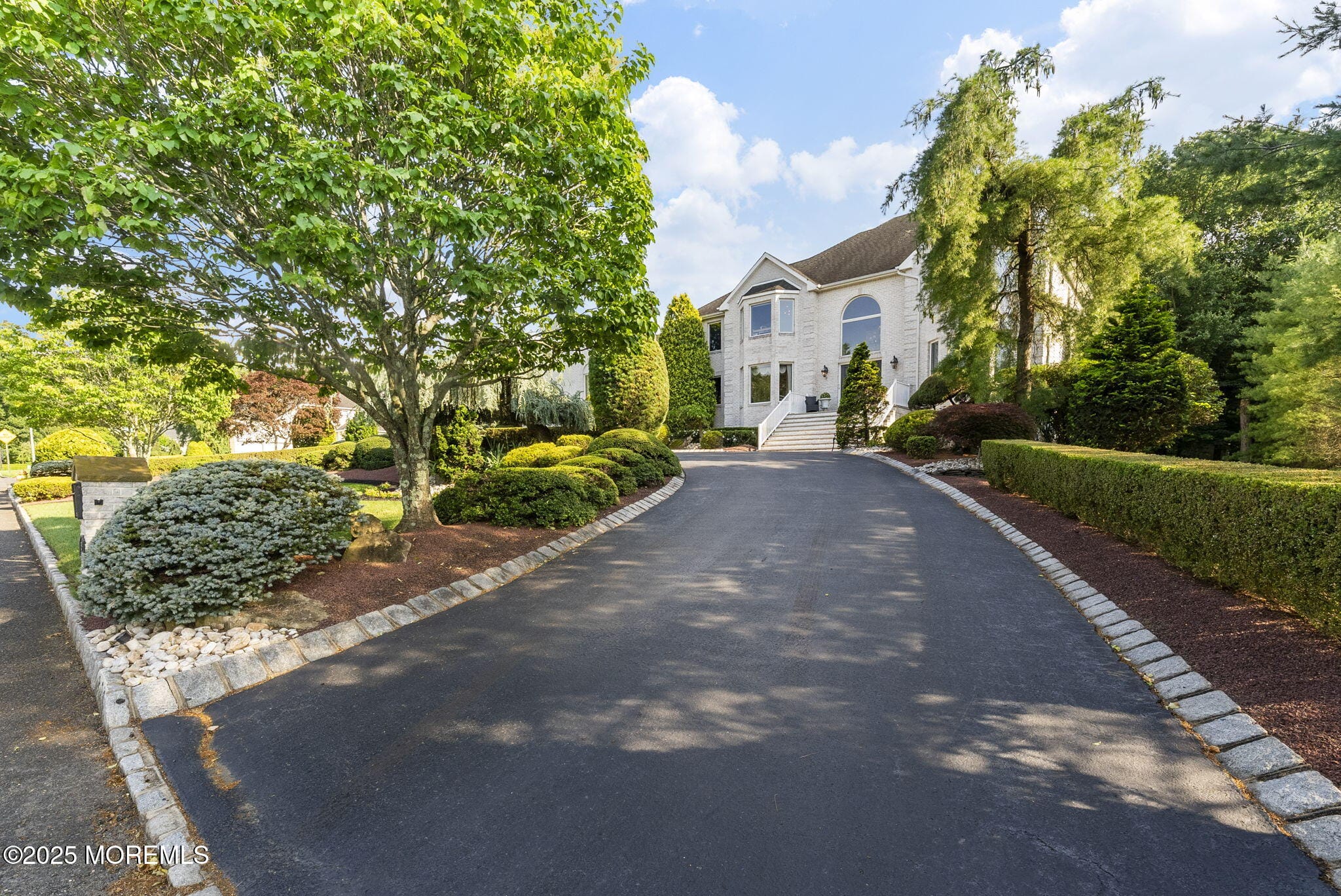 320 Sinclair Court, Morganville, NJ, 07751 image 9