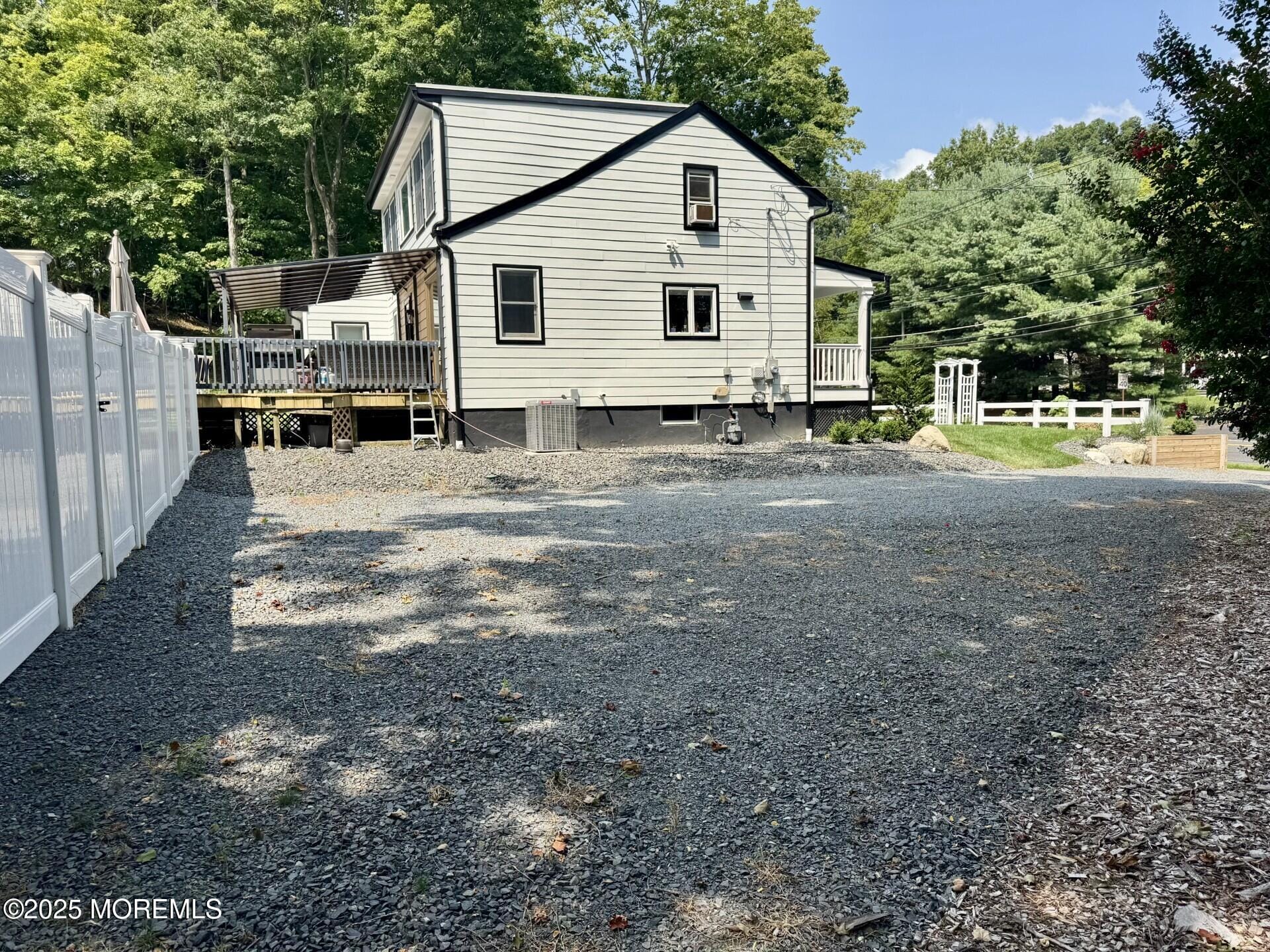 72 Main Street Image 4