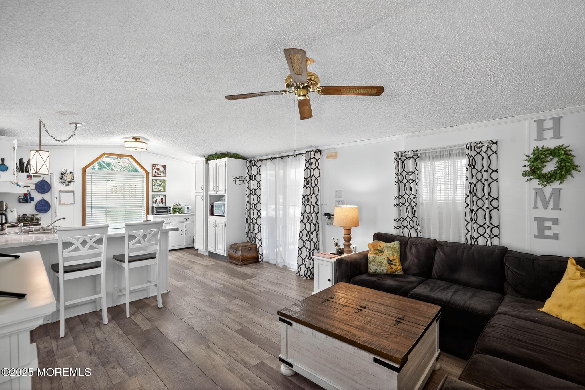 4 South Drive, East Windsor, NJ, 08520 image 12