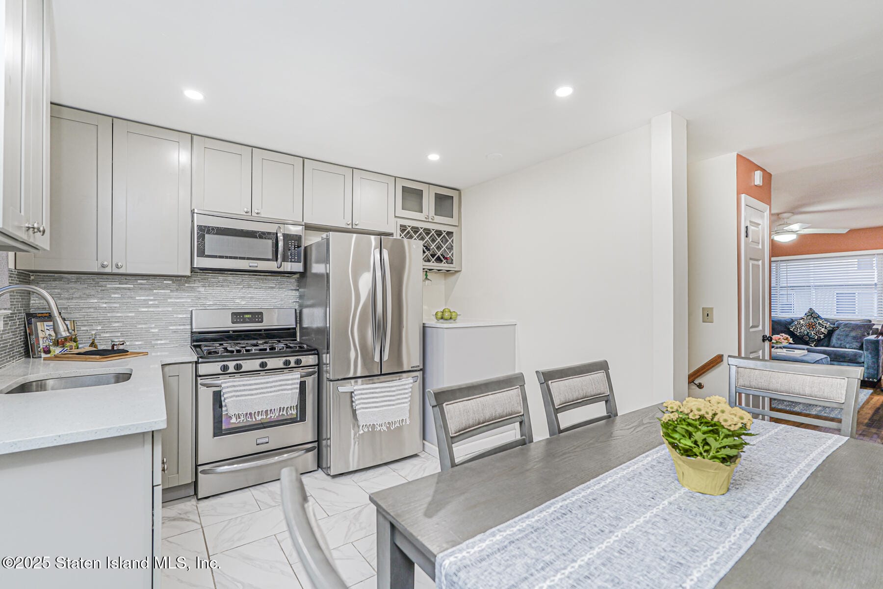 98 Church Avenue, Staten Island, NY, 10314 image 21