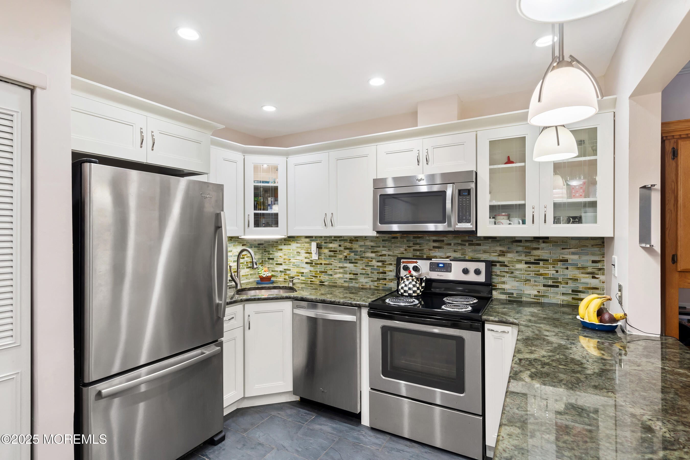 19 Manchester Court, Red Bank, NJ, 07701 image 9