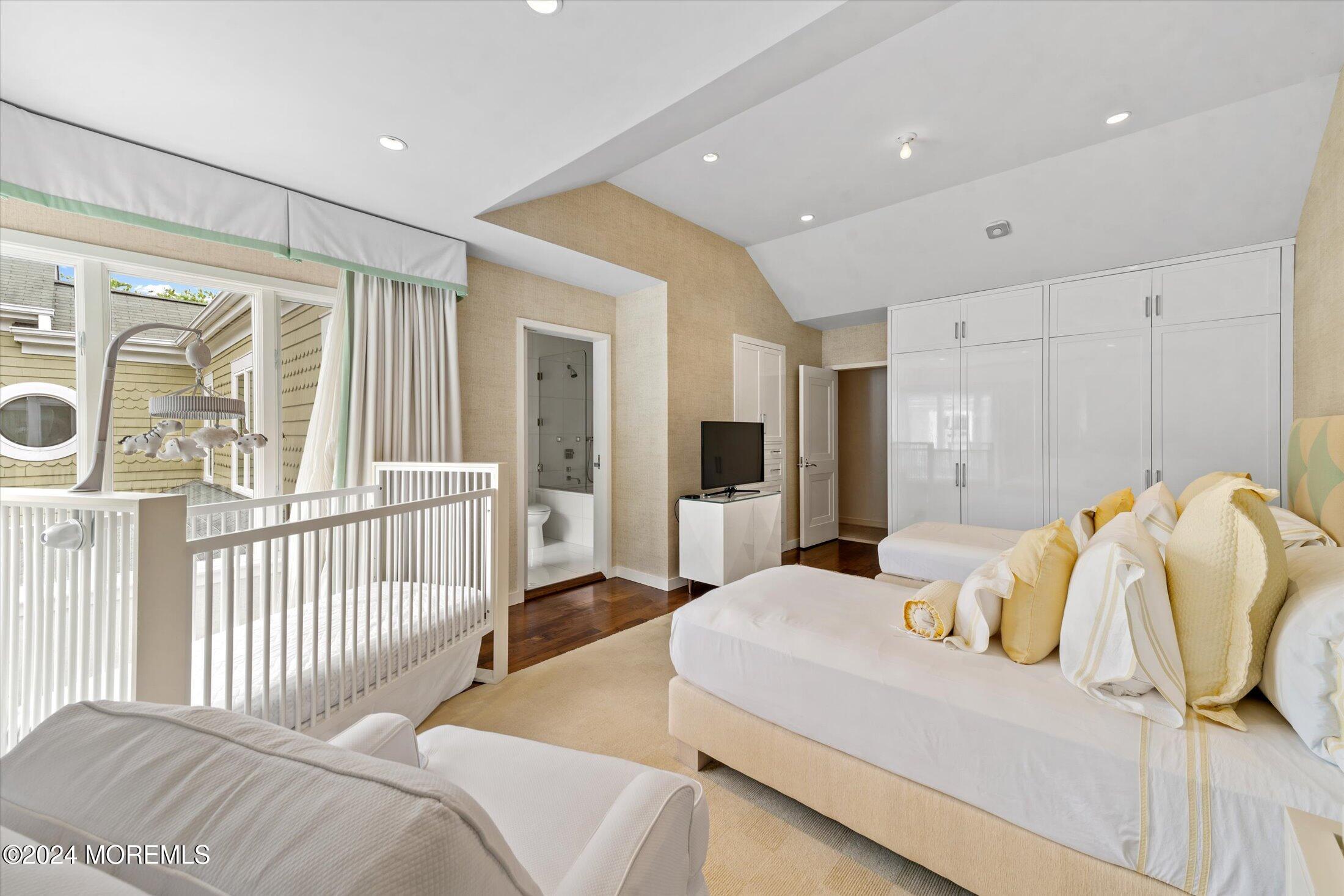 251 Park Avenue, Oakhurst, NJ, 07755 image 35