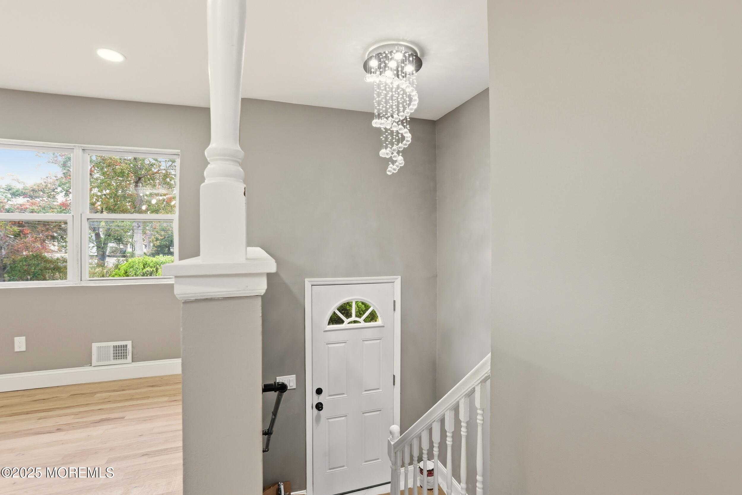 1613 Deer Hollow Drive Image 4