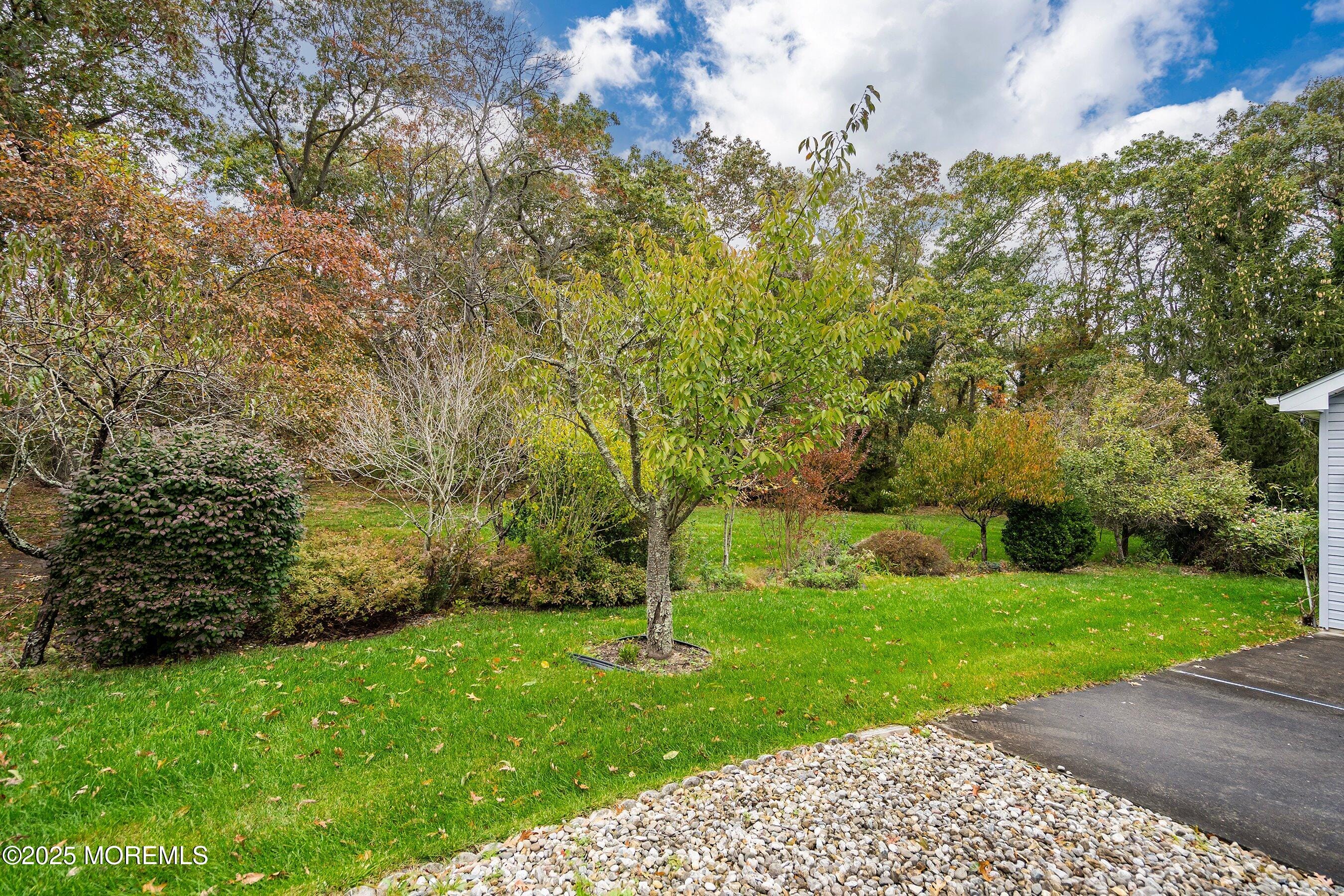 24 Symphony Avenue Image 4