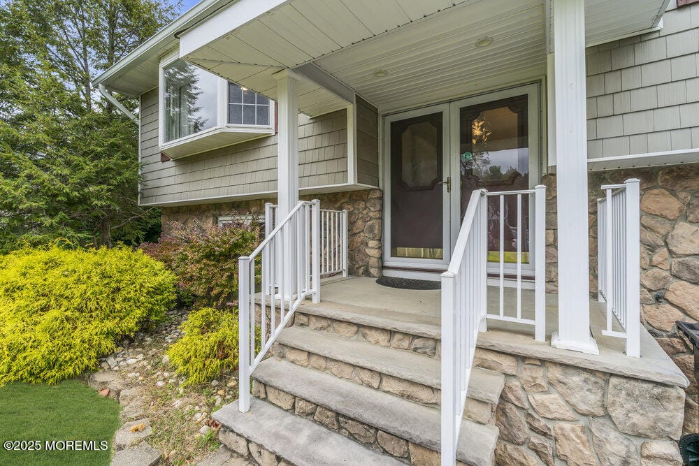 11 Yorkshire Drive Image 3