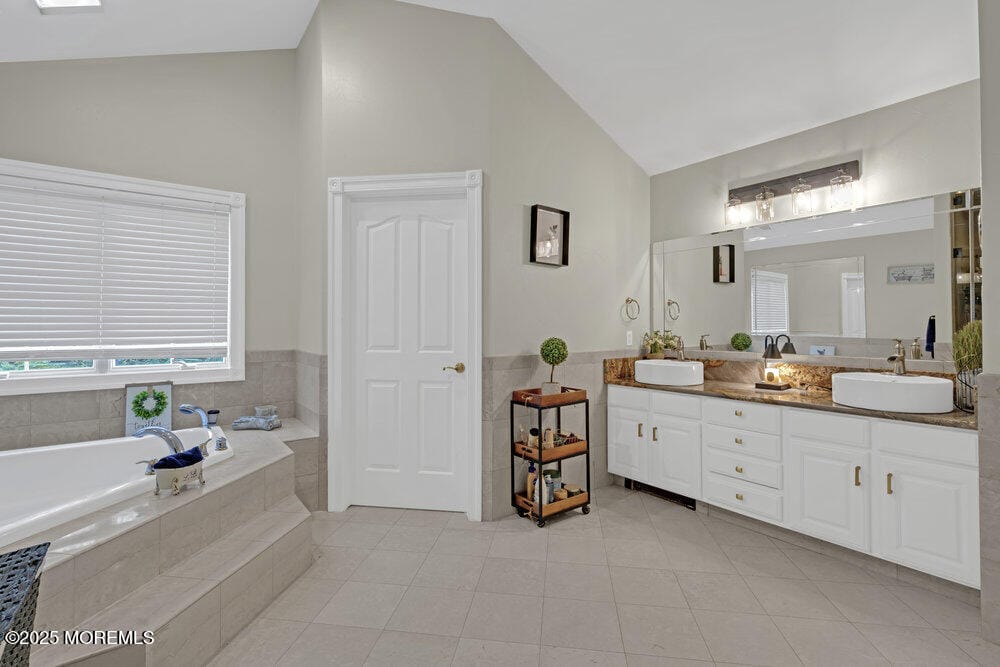 176 Oakland Mills Road, Manalapan, NJ, 07726 image 31