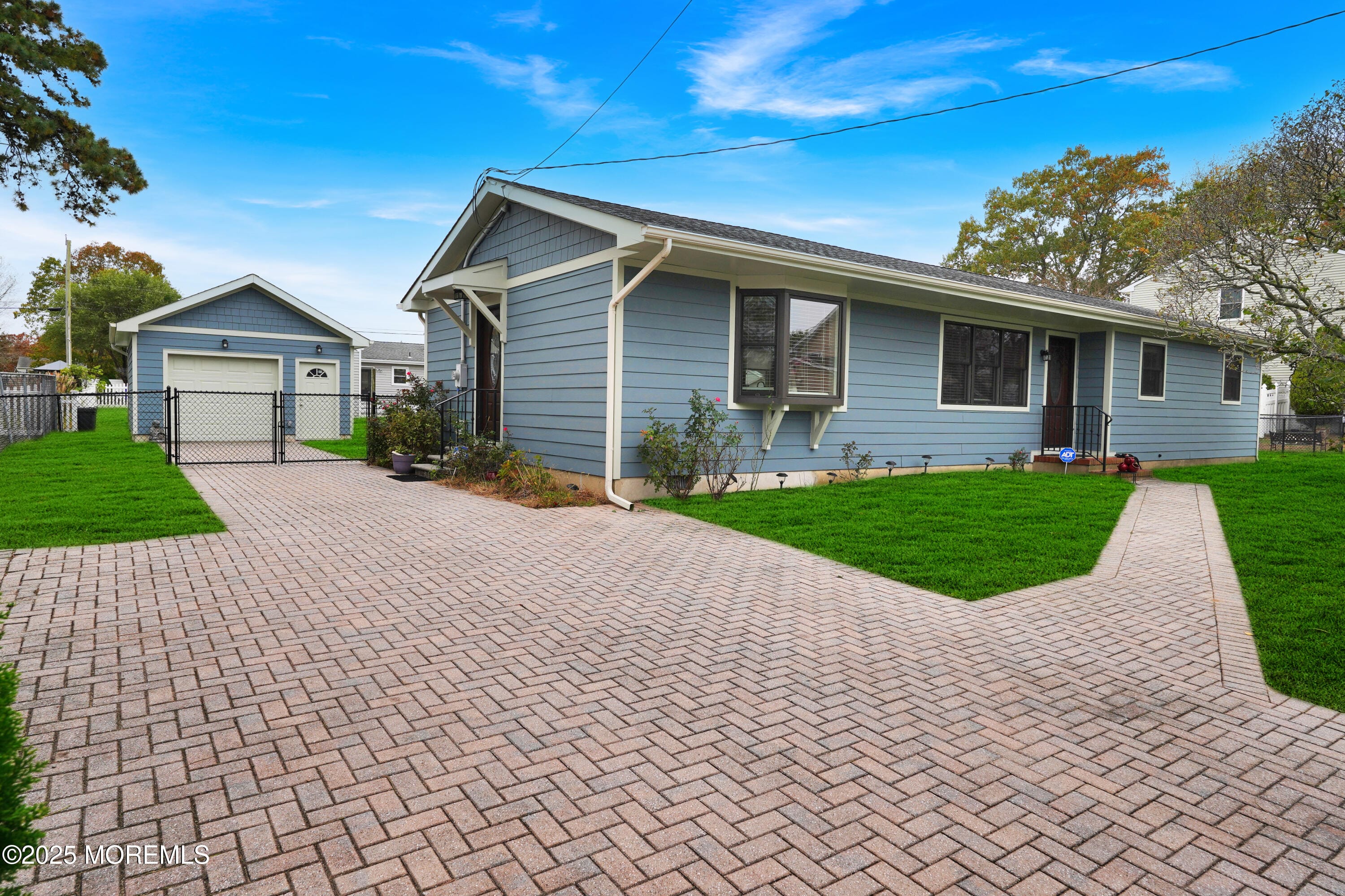 857 Koches Avenue Image 5