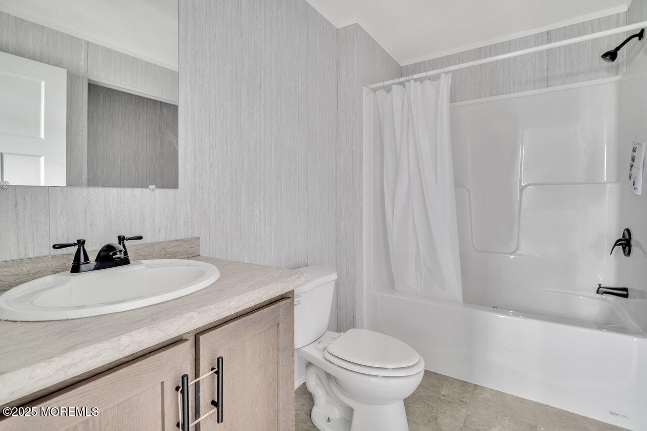 205 Maple Street Image 5