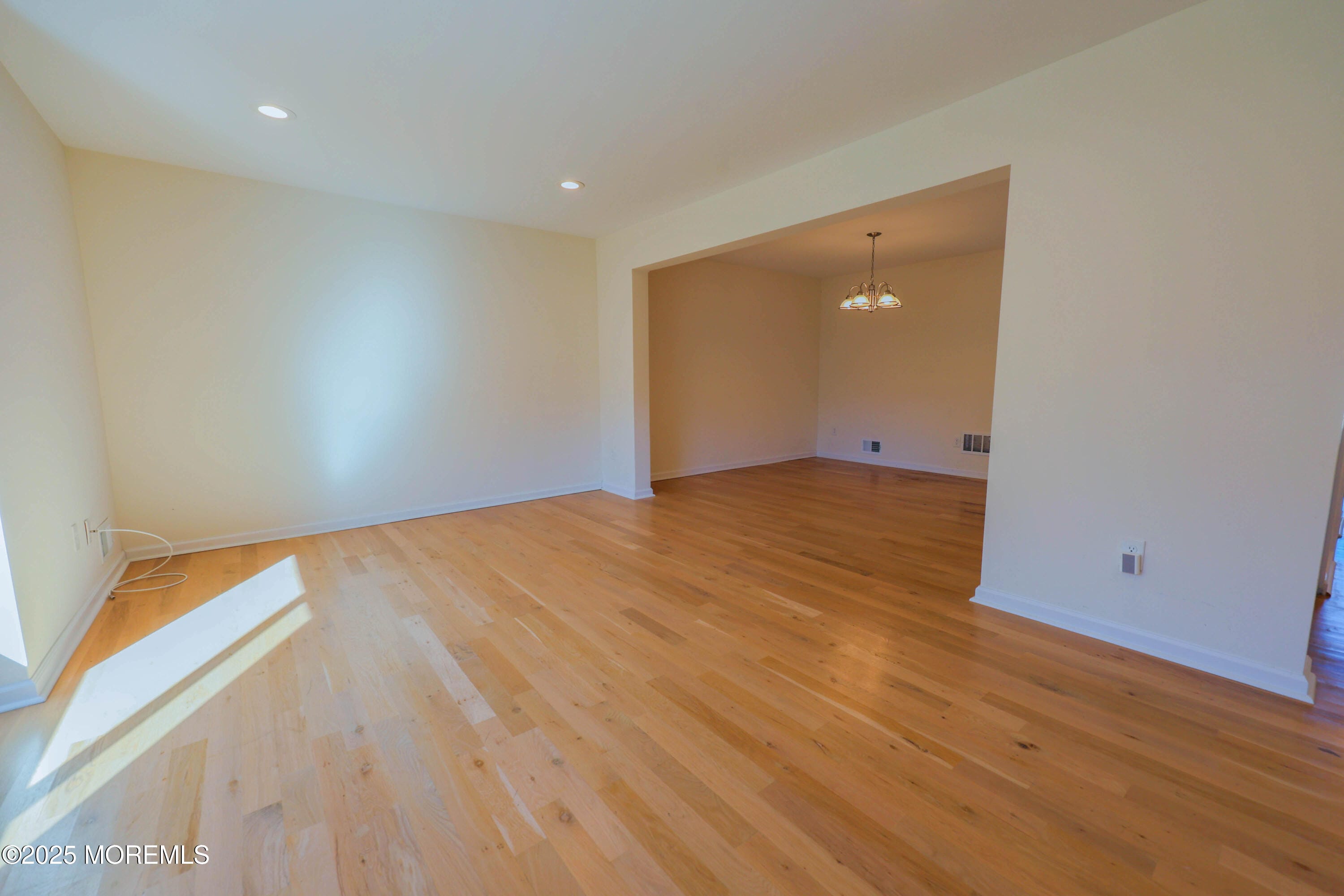 Q10 Quincy Circle Q-10 Image 3