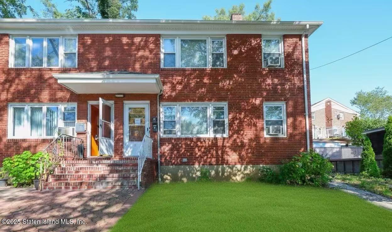 11 Jerome Avenue, Staten Island, NY, 10305