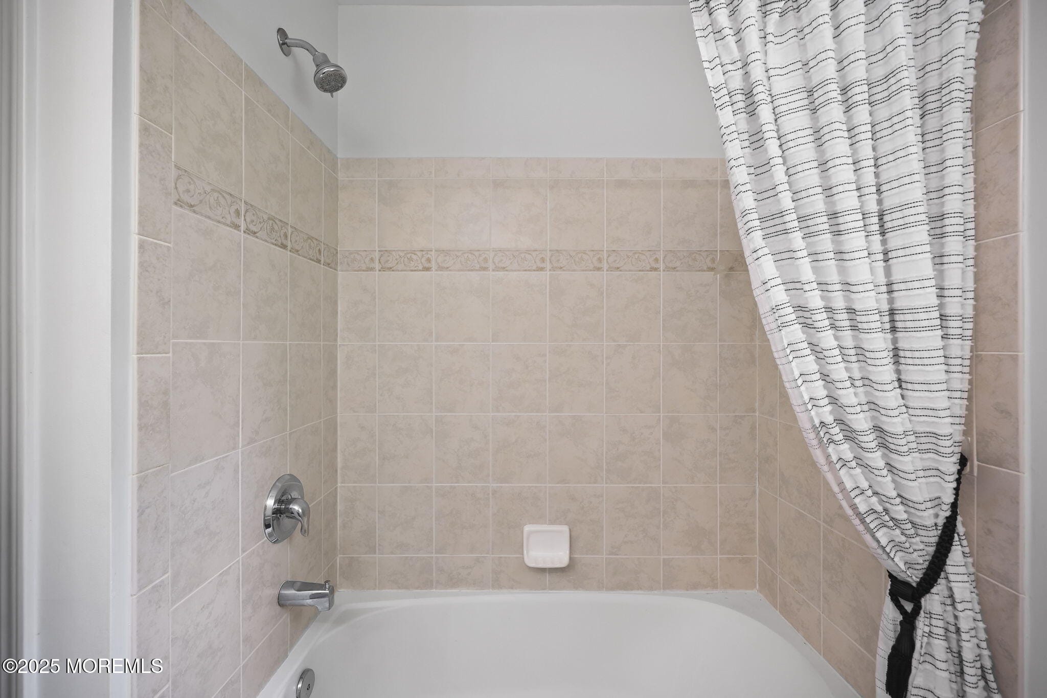 7 Trumbull Court, Jackson, NJ, 08527 image 43