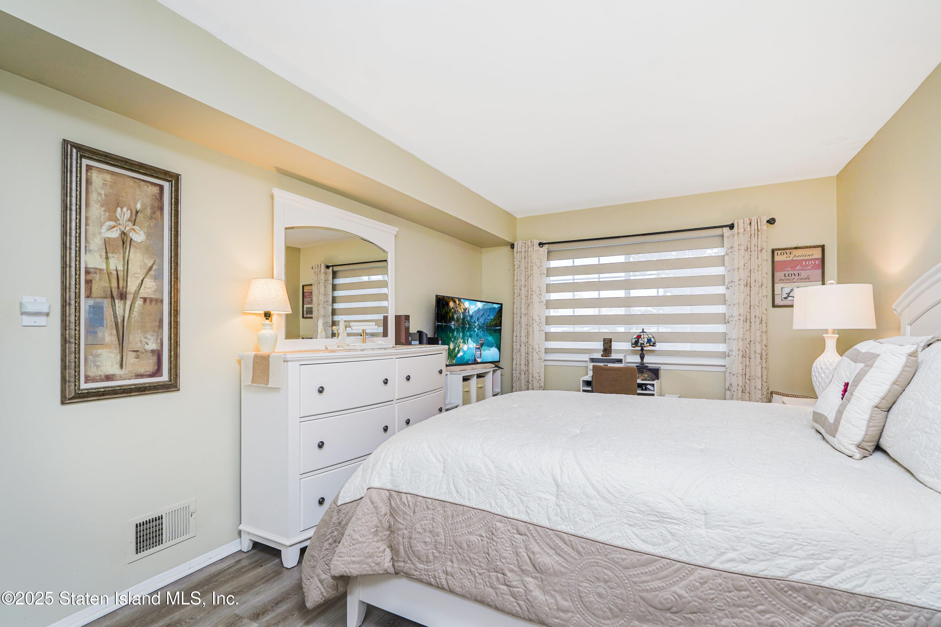 53 Saturn Lane, Staten Island, NY, 10314 image 19