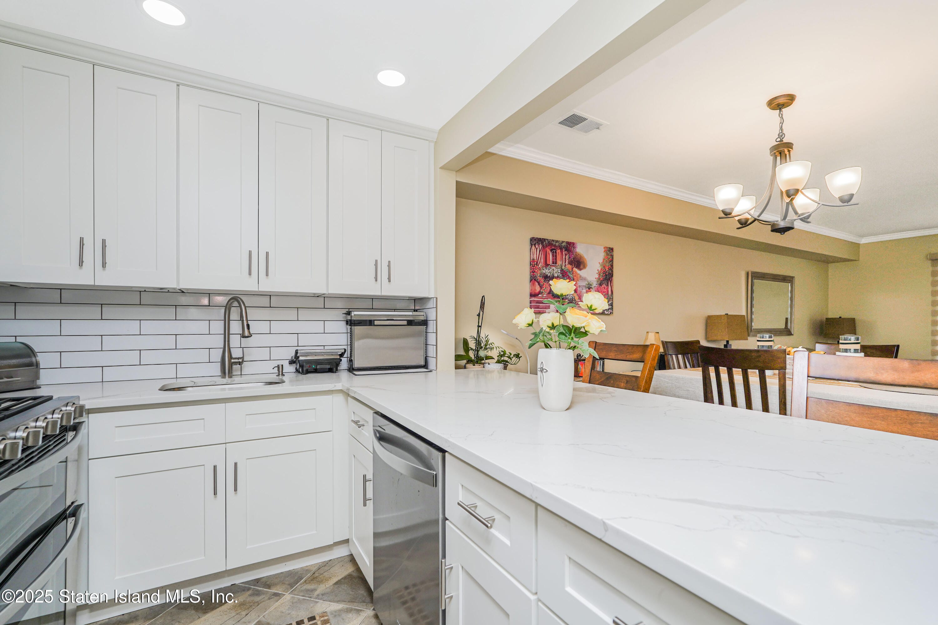 53 Saturn Lane, Staten Island, NY, 10314 image 13