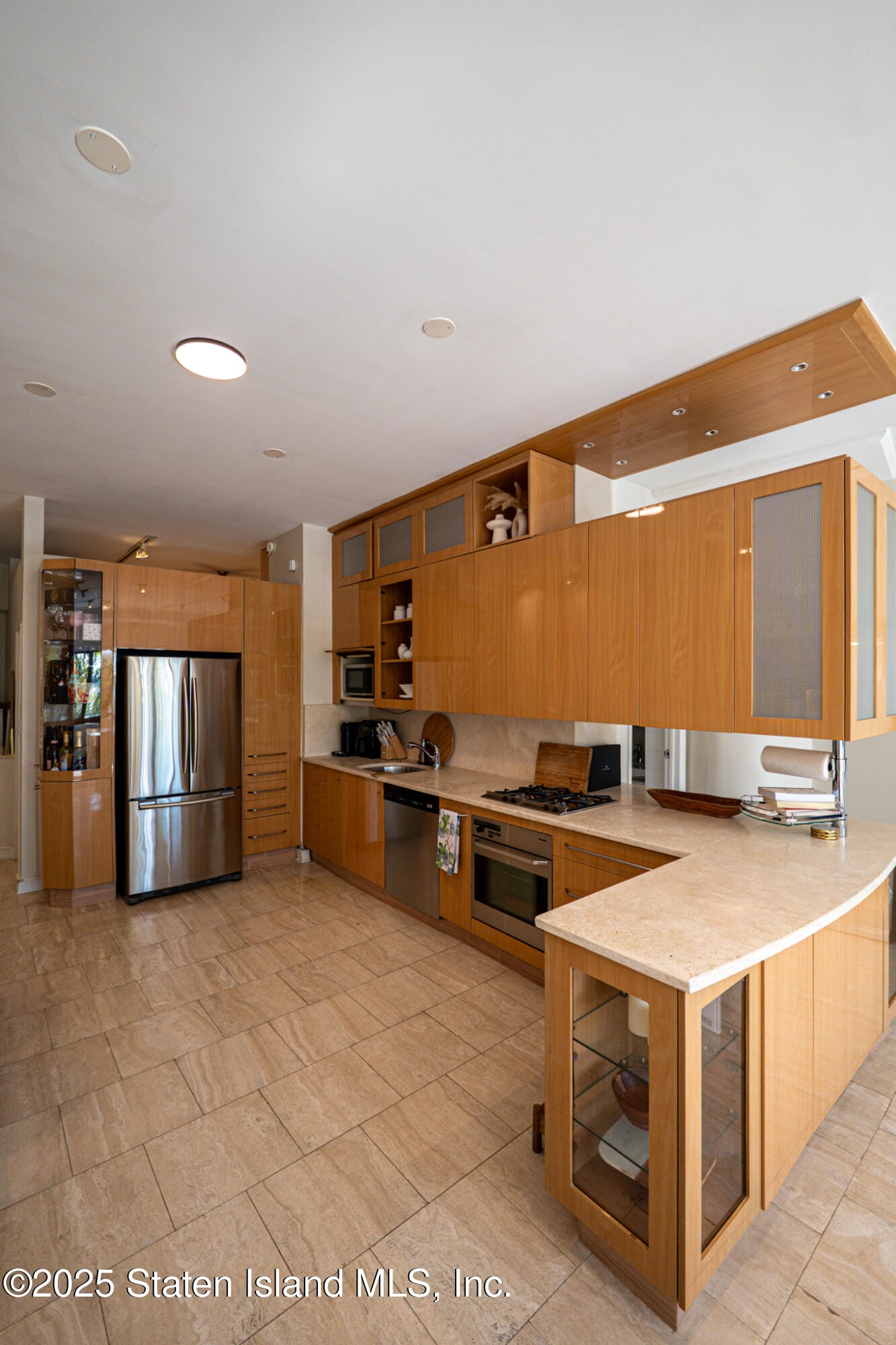 10 Bay Street Landing 2g Image 3