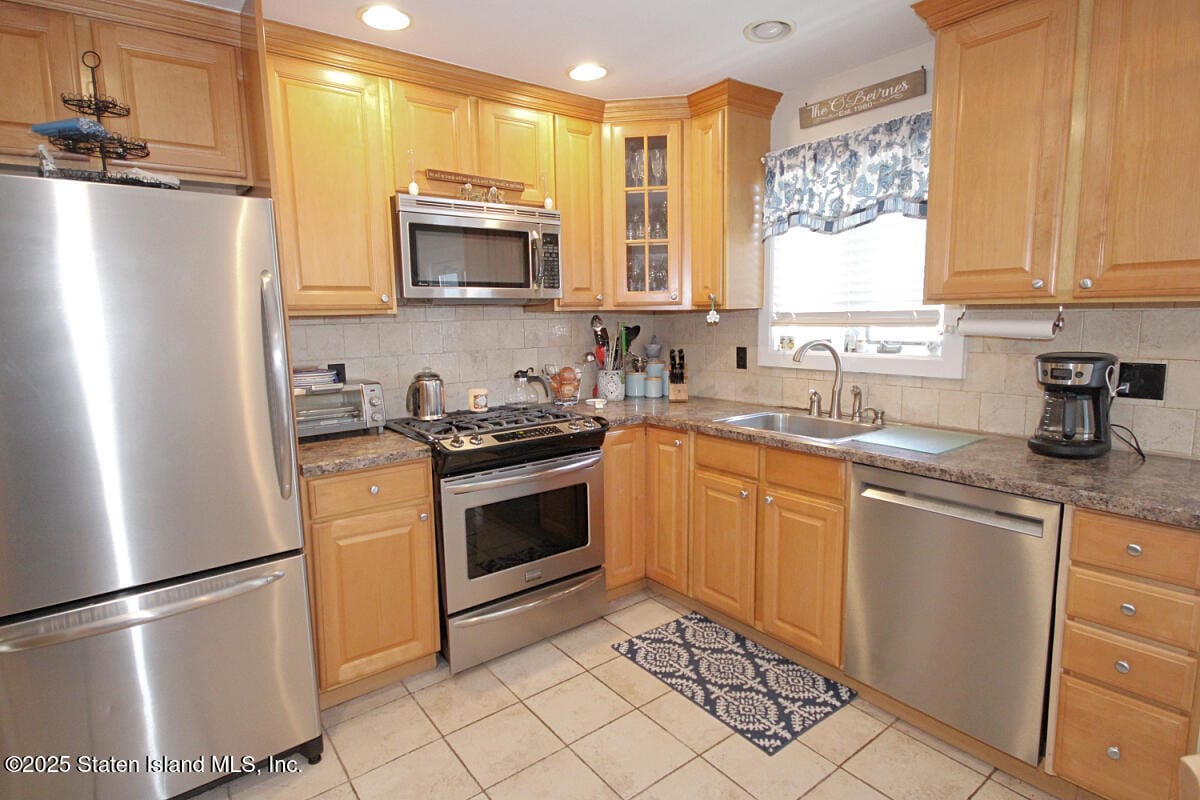 449 Pompey Avenue, Staten Island, NY, 10312 image 7