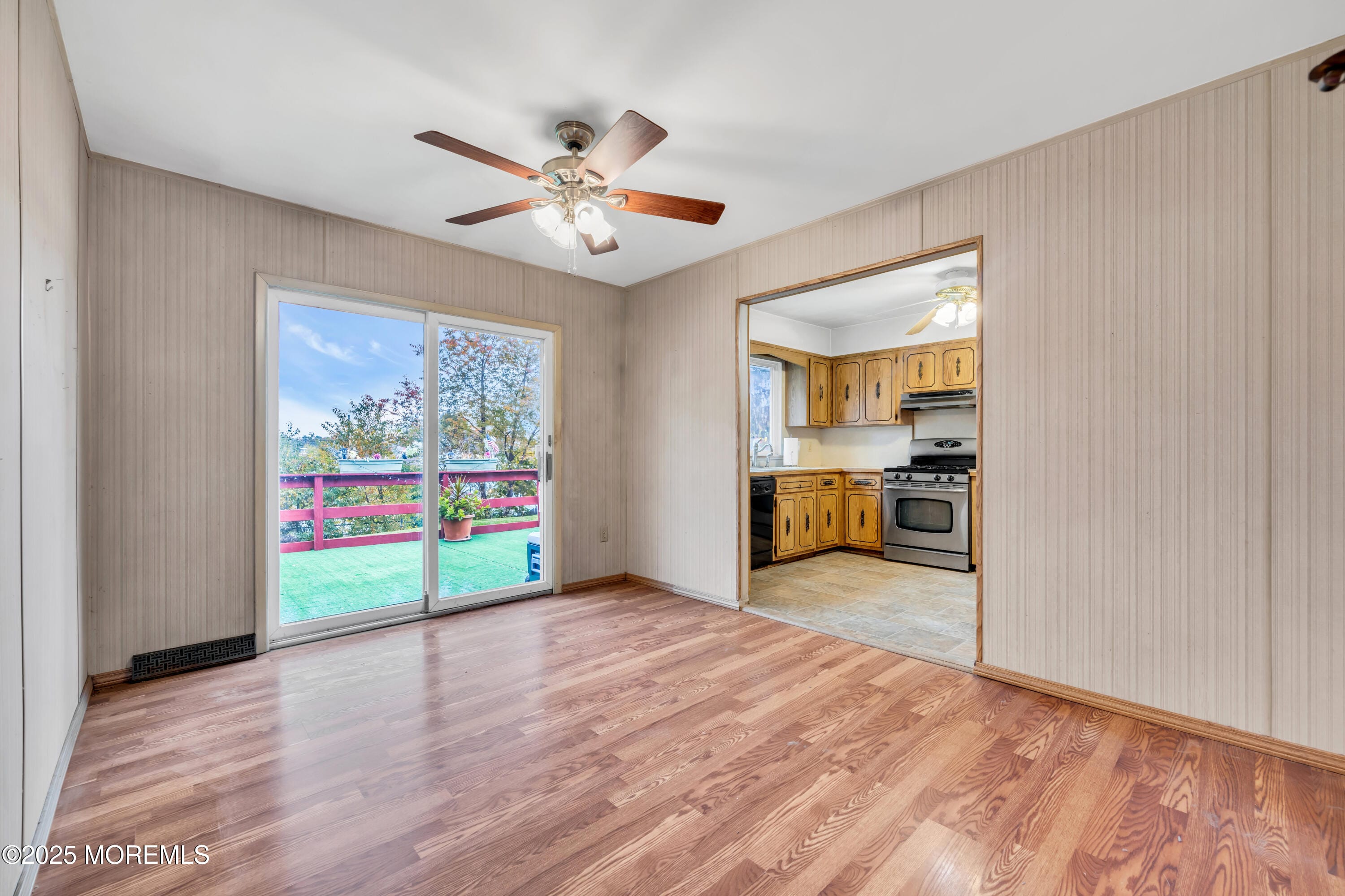 25 Venus Road, South Amboy, NJ, 08879 image 12