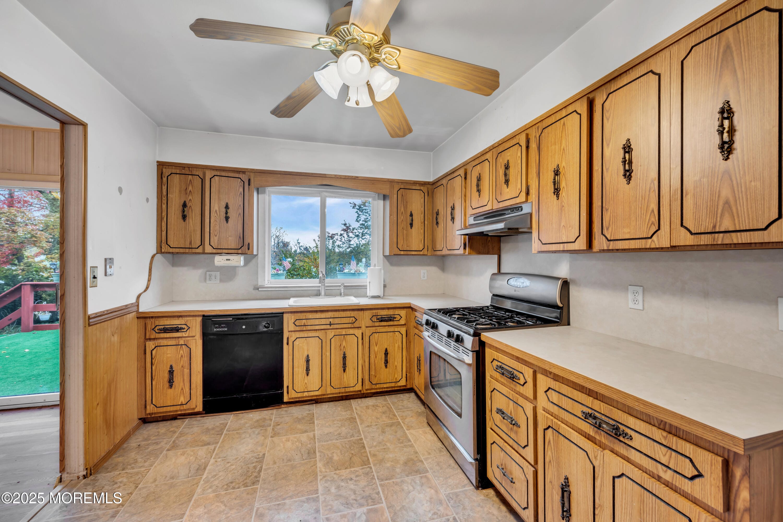 25 Venus Road, South Amboy, NJ, 08879 image 16