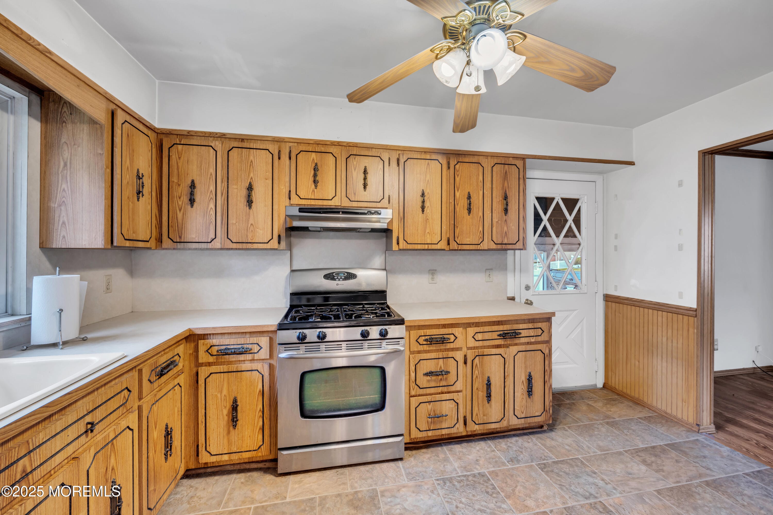 25 Venus Road, South Amboy, NJ, 08879 image 17