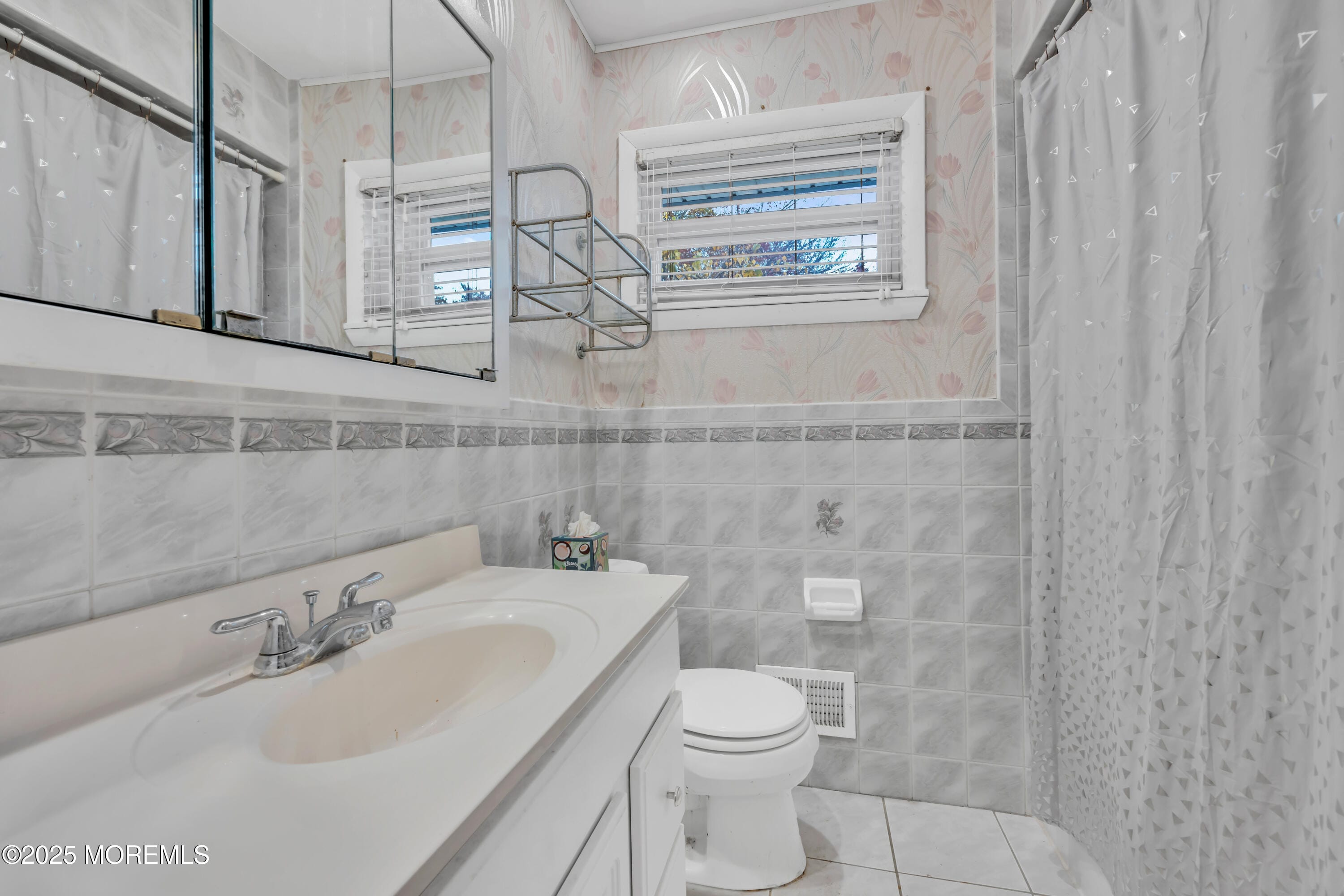 25 Venus Road, South Amboy, NJ, 08879 image 20