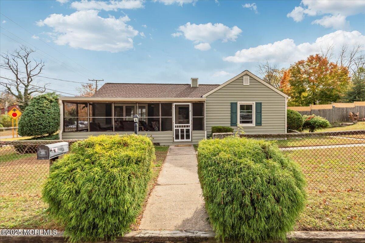 2 Carol Avenue Image 5