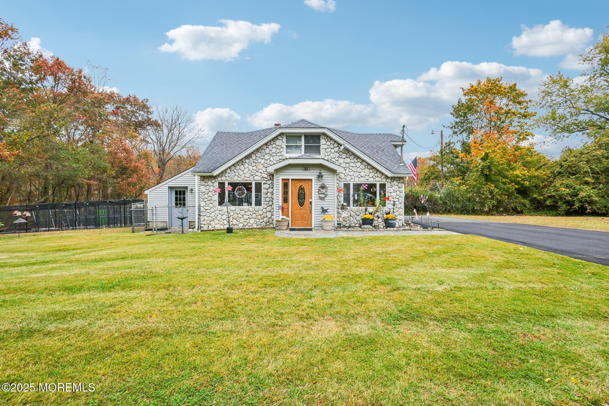 170 S Hope Chapel Road Image 3