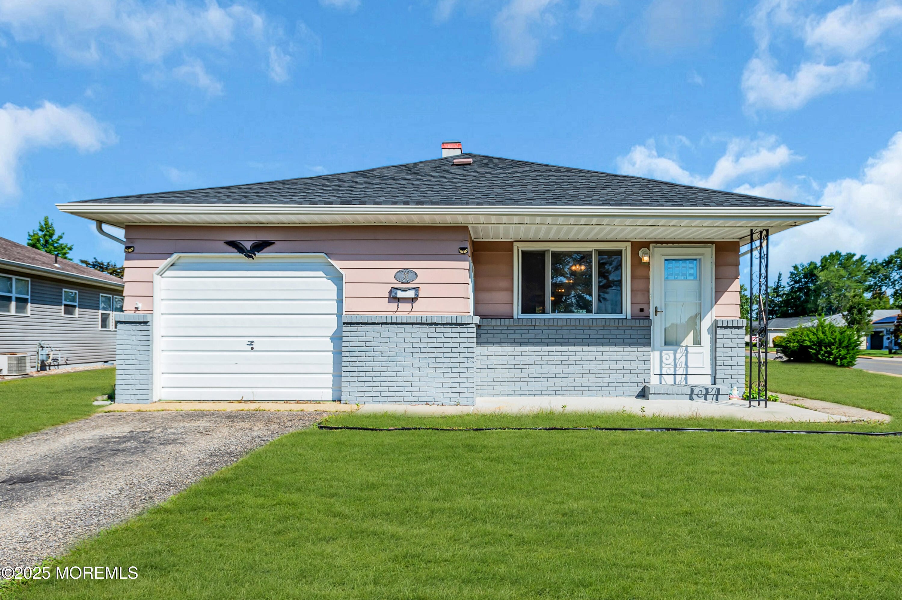 37 Oranjestad Street, Toms River, NJ, 08757