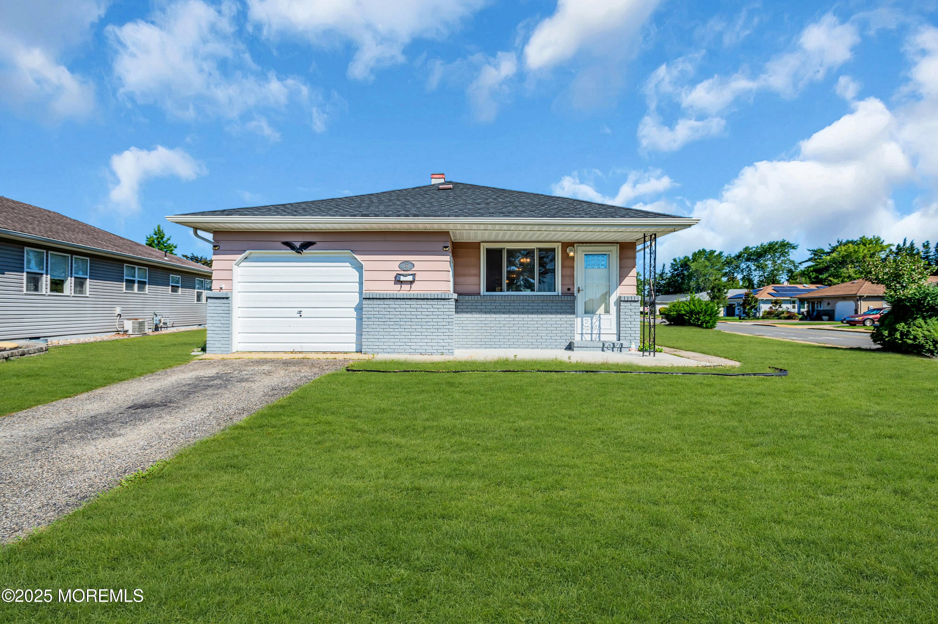 37 Oranjestad Street Image 3