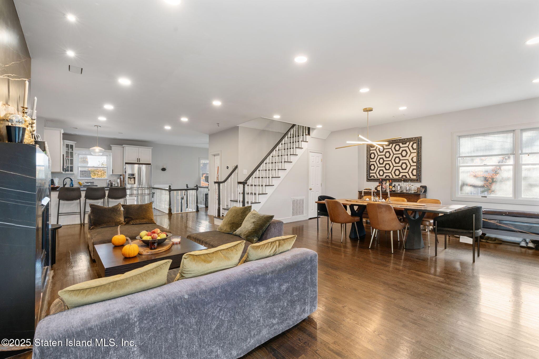 6 Mosely Avenue Image 5