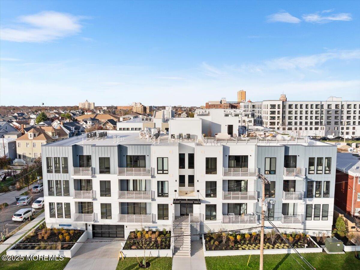 215 2nd Avenue 306 Image 2