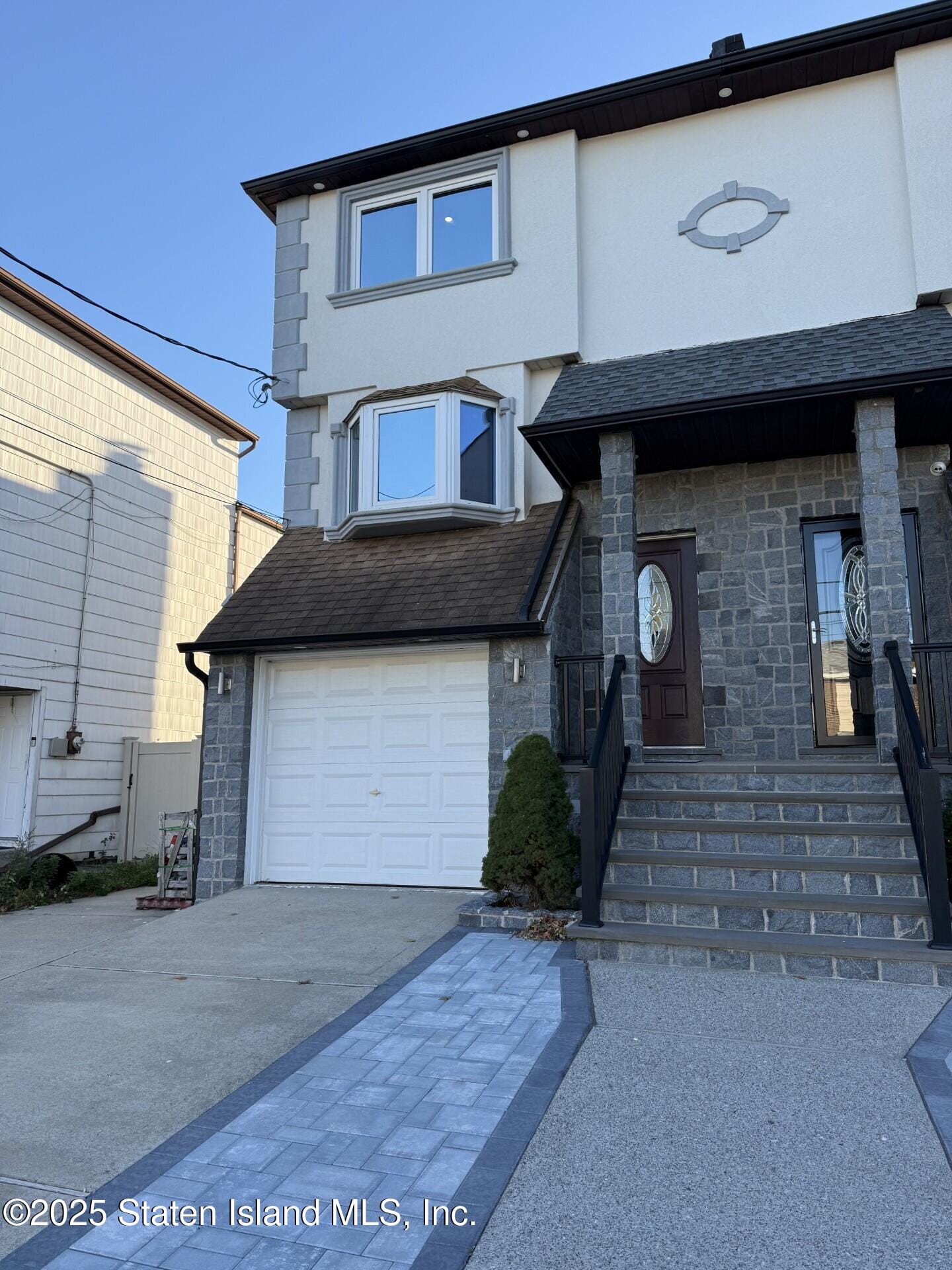 228 Slater Boulevard Image 3