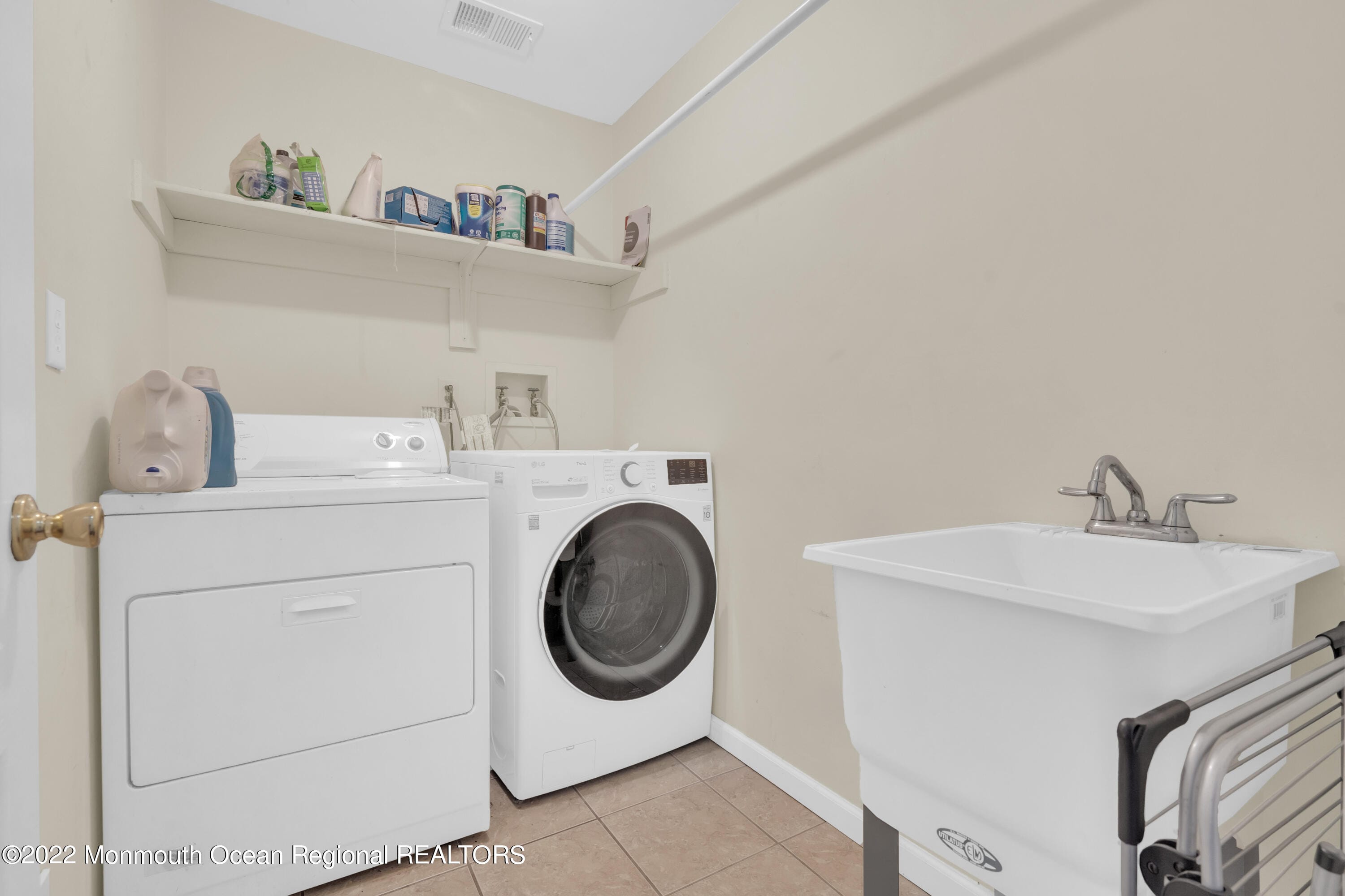 5 Ford Avenue, Lakewood, NJ, 08701 image 32