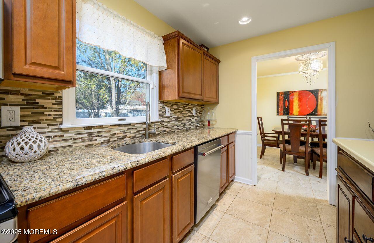 37 Willow Grove Way, Manalapan, NJ, 07726 image 13