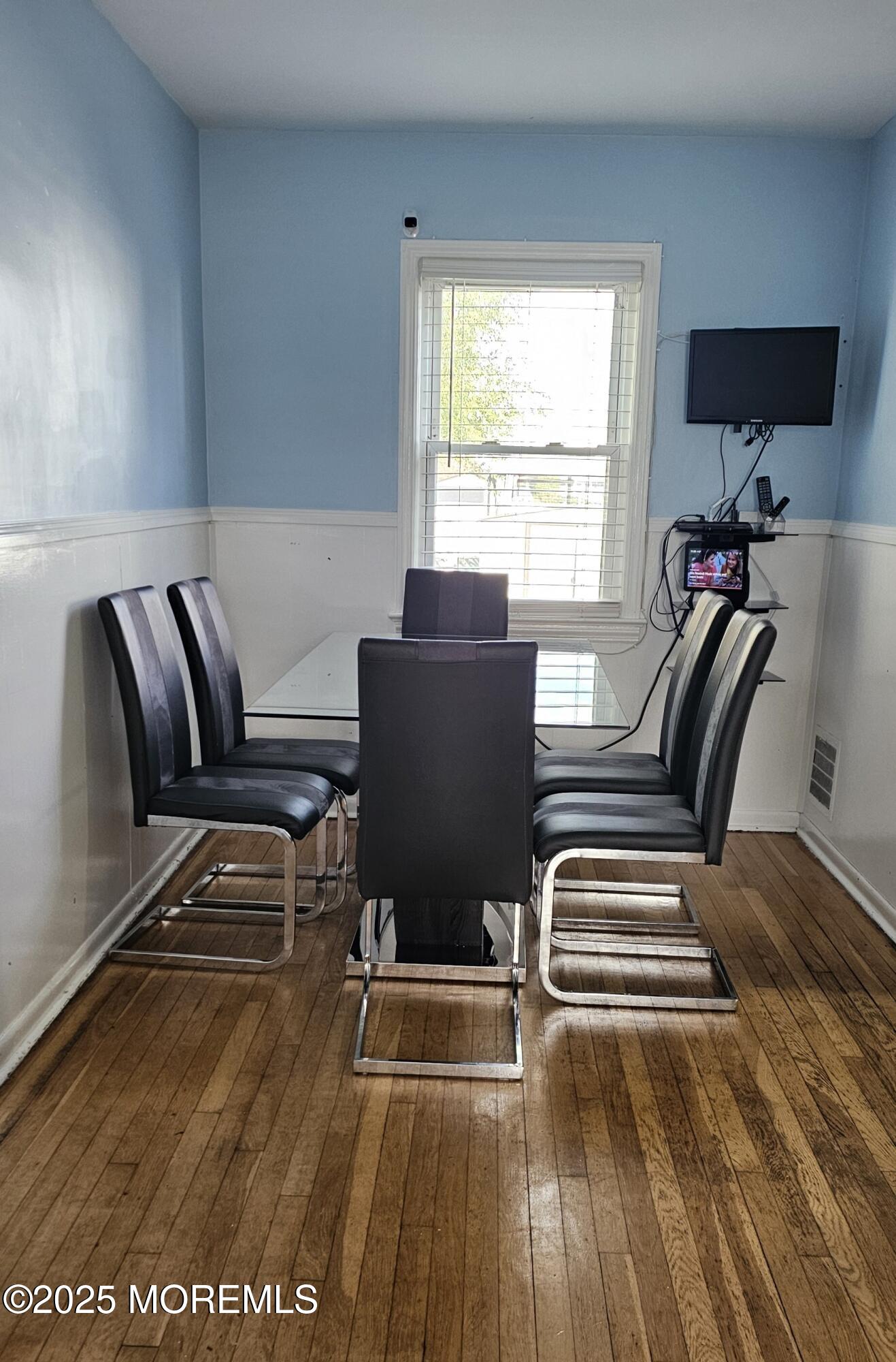 52 Martin Terrace Image 4