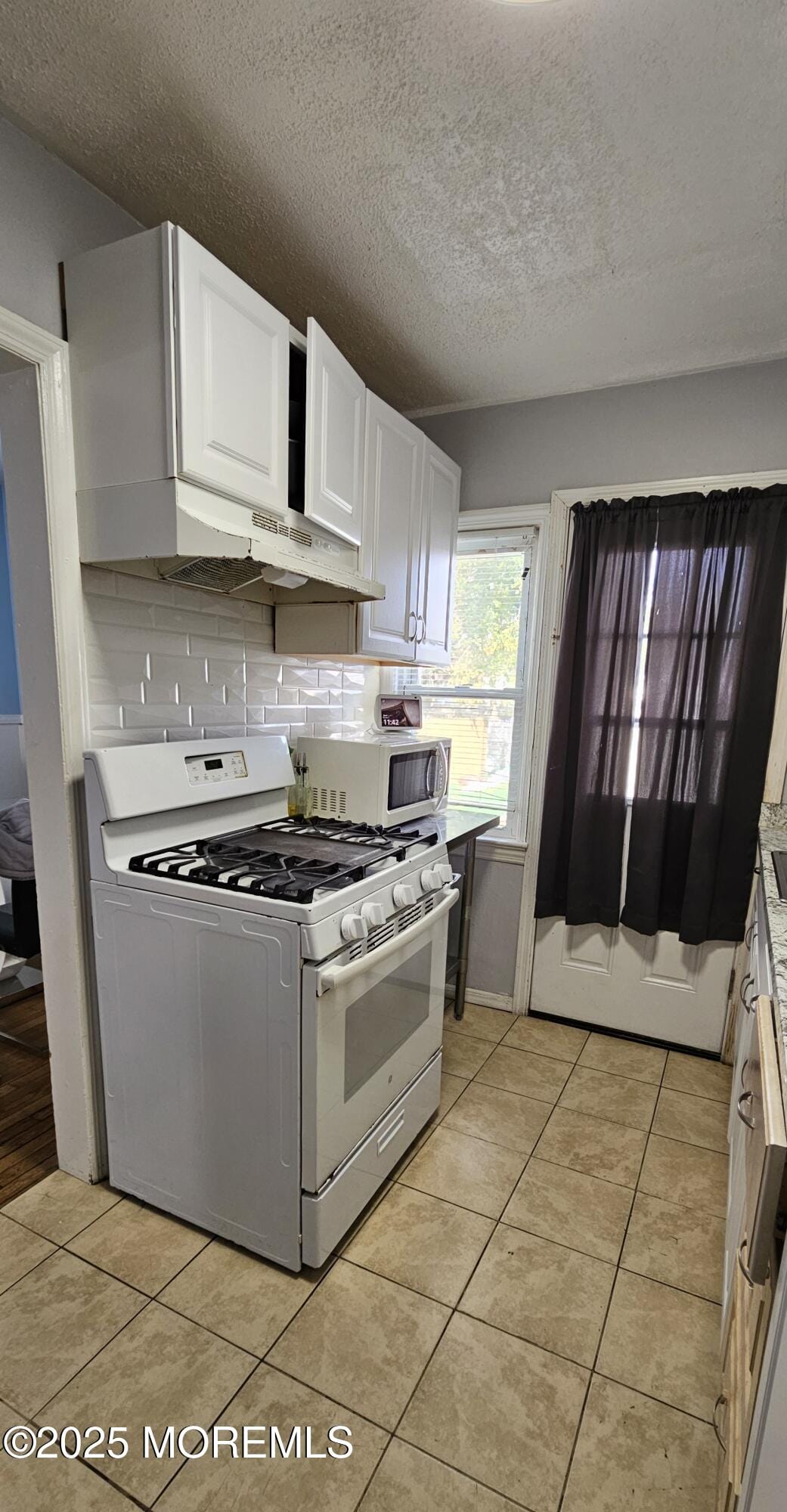 52 Martin Terrace Image 5