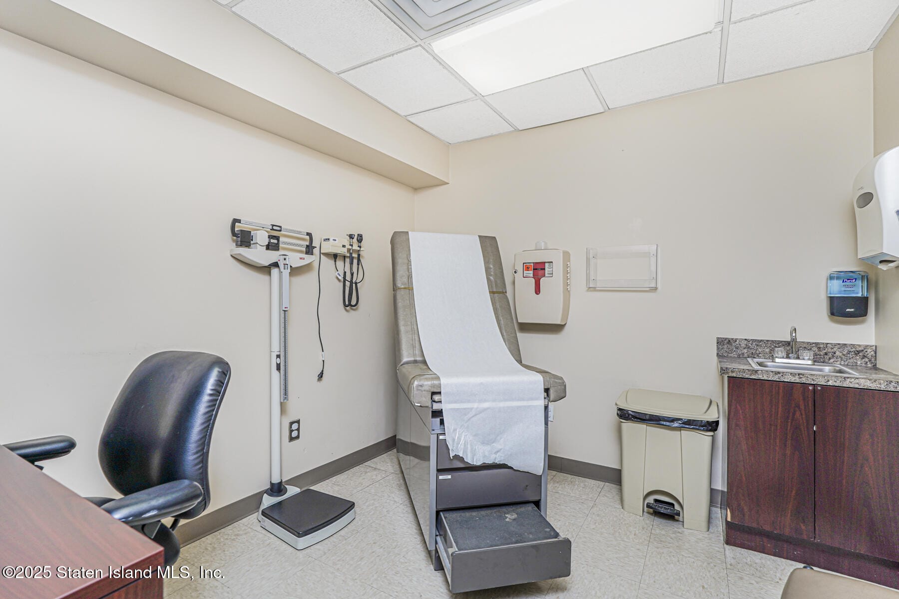 705 86th Street, Brooklyn, NY, 11228 image 13