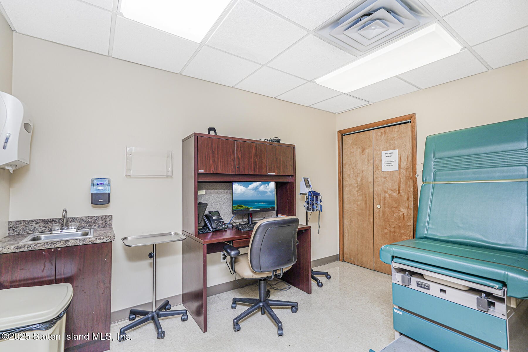 705 86th Street, Brooklyn, NY, 11228 image 15