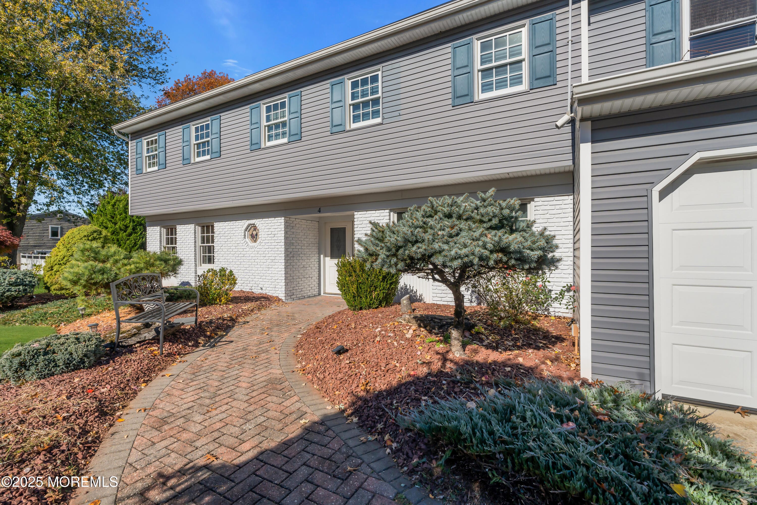 4 Canadian Woods Road Image 5