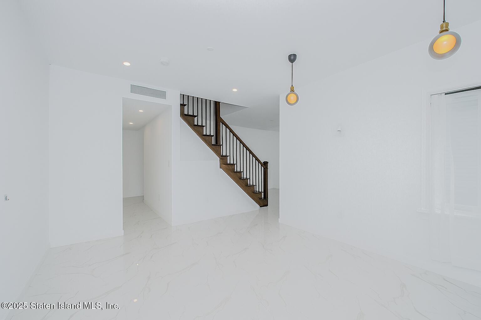 70 Cedar Terrace, Staten Island, NY, 10304 image 25