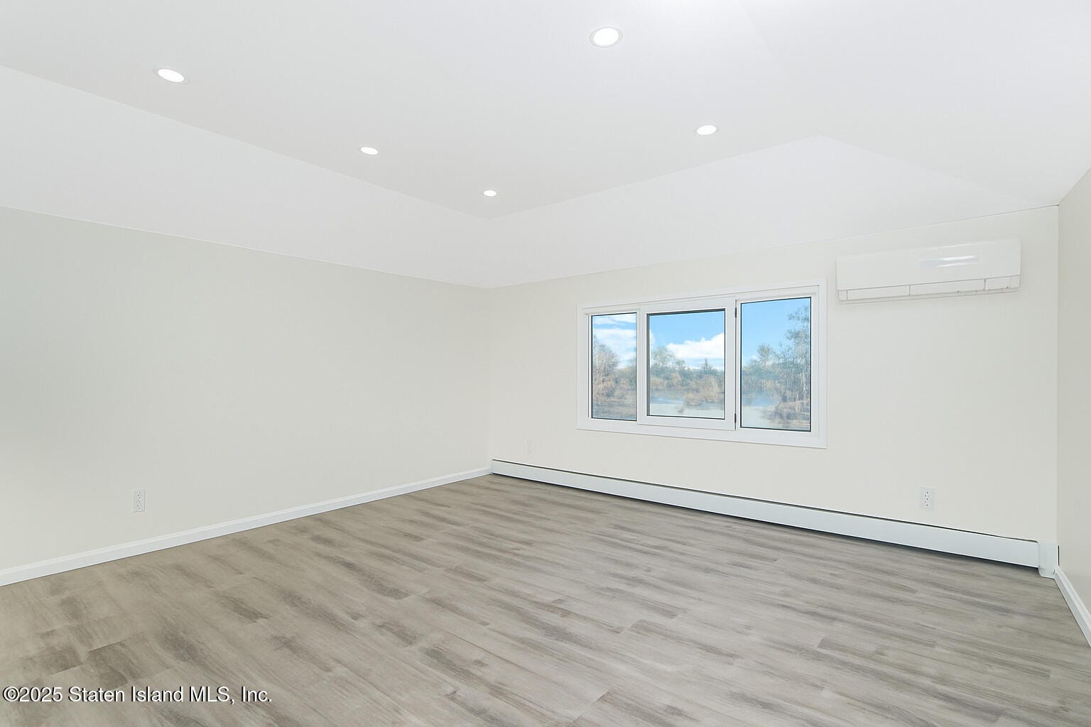 228 Slater Boulevard, Staten Island, NY, 10305 image 30