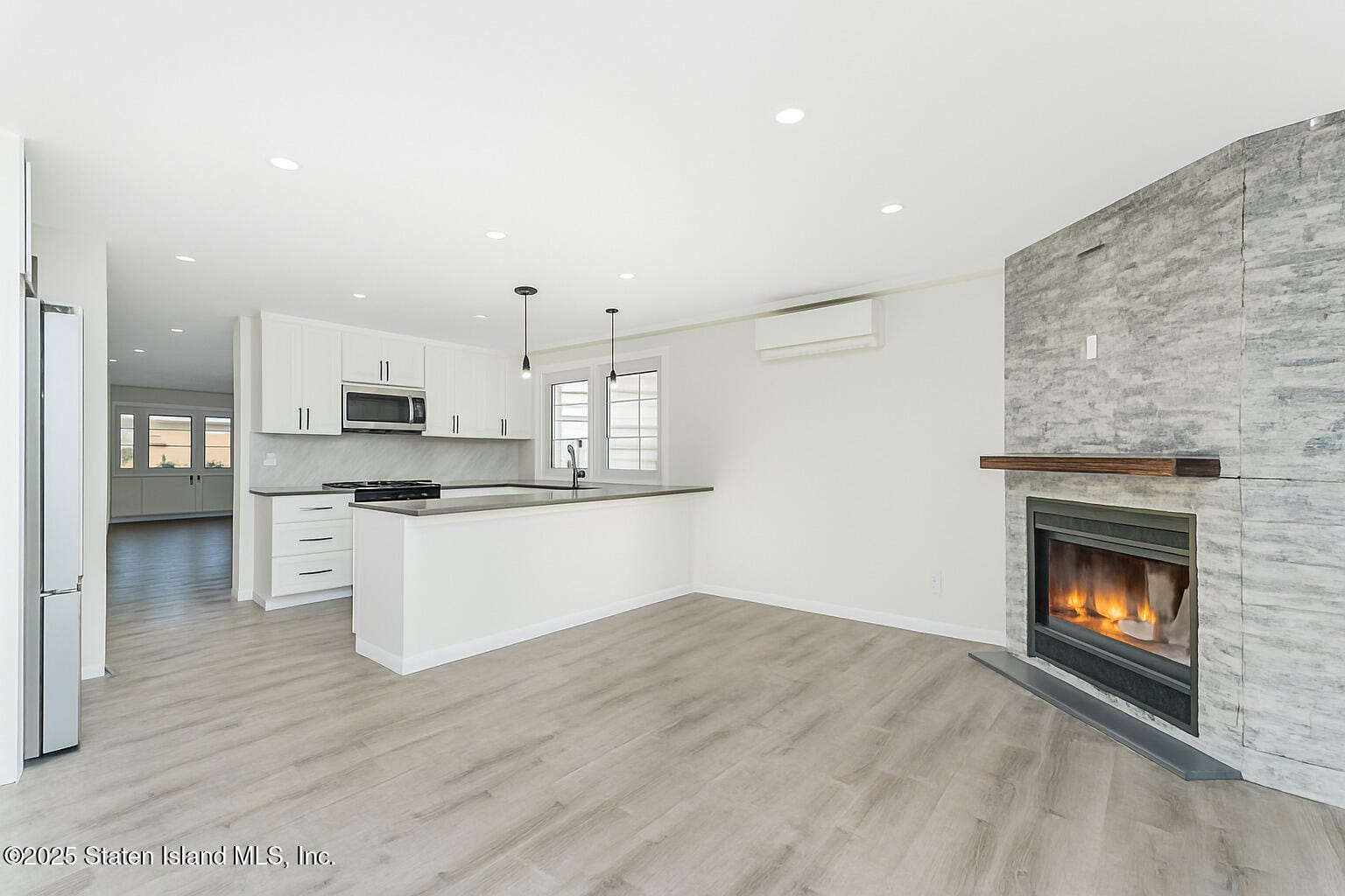 228 Slater Boulevard, Staten Island, NY, 10305 image 18