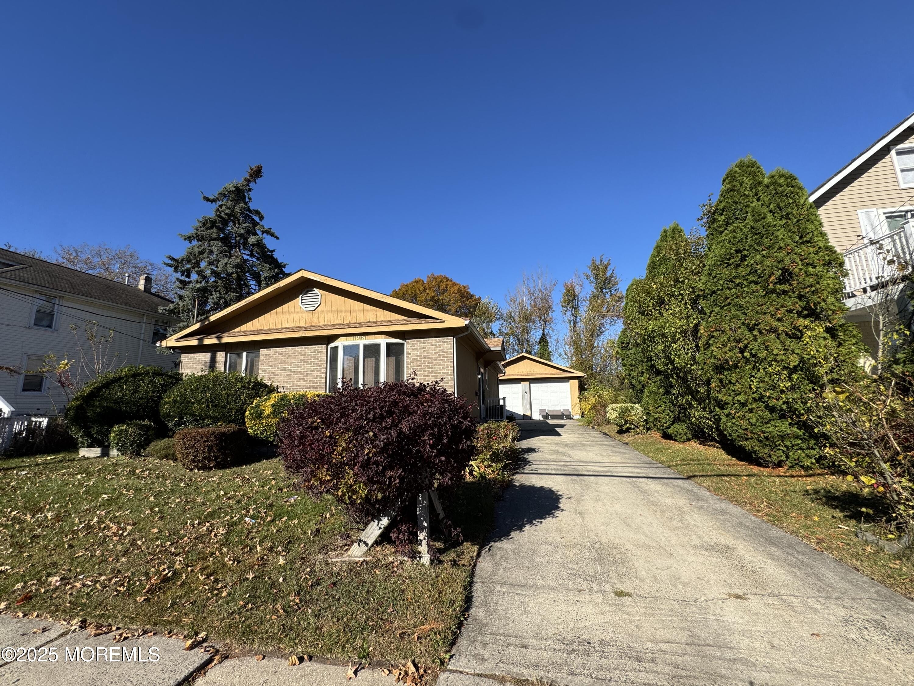 1961 W Lake Avenue Image 2